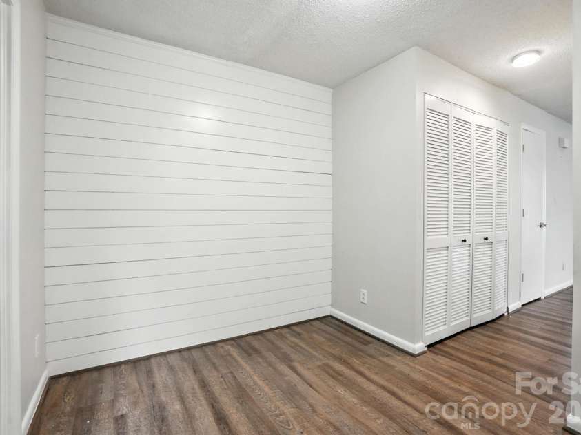 1101 Surry Lane, Gastonia, NC 28054.  MLS# CAR4362418, YatesRealty ID 19551. 