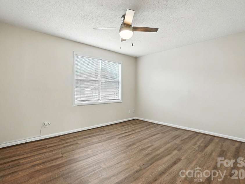 1101 Surry Lane, Gastonia, NC 28054.  MLS# CAR4362418, YatesRealty ID 19551. 