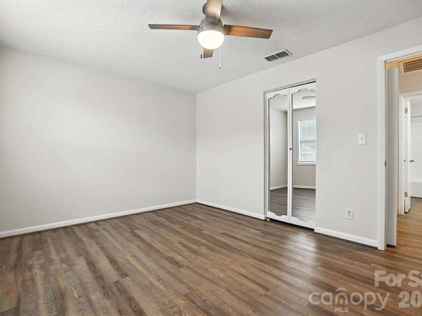 1101 Surry Lane, Gastonia, NC 28054.  MLS# CAR4362418, YatesRealty ID 19551. 