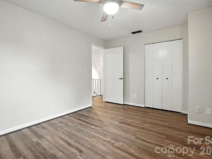 1101 Surry Lane, Gastonia, NC 28054.  MLS# CAR4362418, YatesRealty ID 19551. 