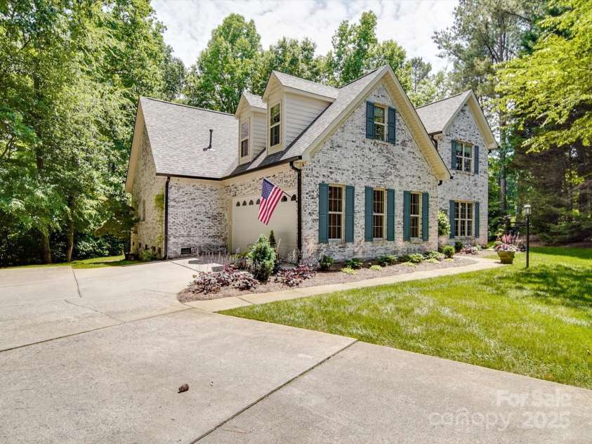 4715 Lenden Hall Court, Gastonia, NC 28056.  MLS# CAR4260504, YatesRealty ID 19552. 