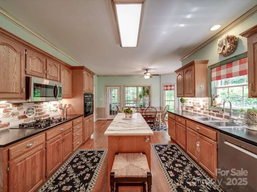 4715 Lenden Hall Court, Gastonia, NC 28056.  MLS# CAR4260504, YatesRealty ID 19552. 