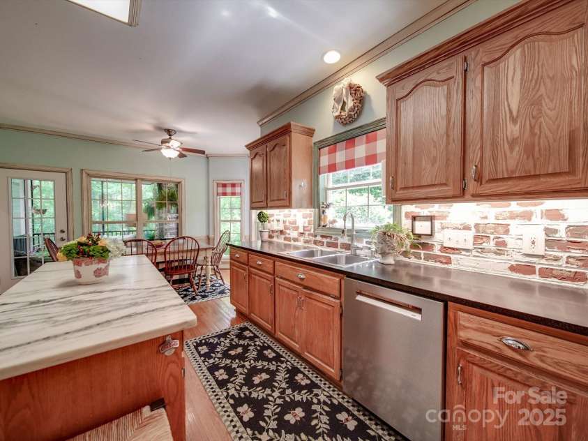 4715 Lenden Hall Court, Gastonia, NC 28056.  MLS# CAR4260504, YatesRealty ID 19552. 