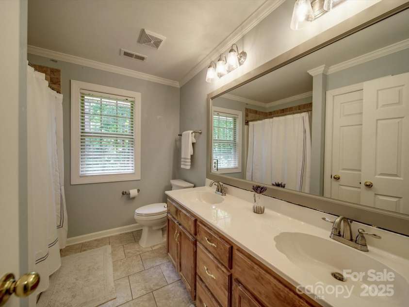 4715 Lenden Hall Court, Gastonia, NC 28056.  MLS# CAR4260504, YatesRealty ID 19552. 