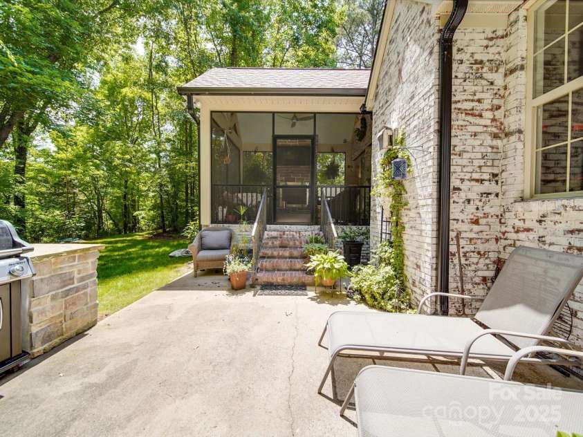 4715 Lenden Hall Court, Gastonia, NC 28056.  MLS# CAR4260504, YatesRealty ID 19552. 