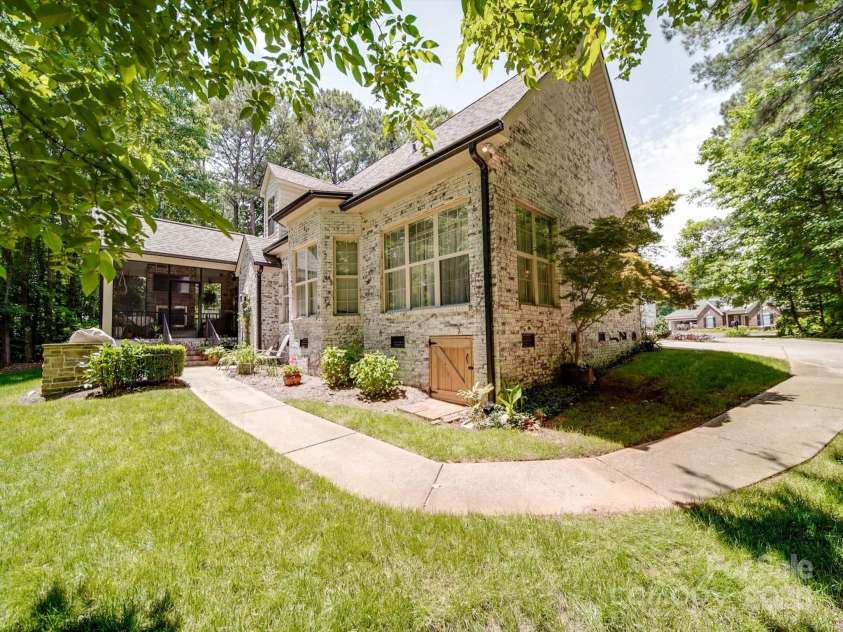 4715 Lenden Hall Court, Gastonia, NC 28056.  MLS# CAR4260504, YatesRealty ID 19552. 