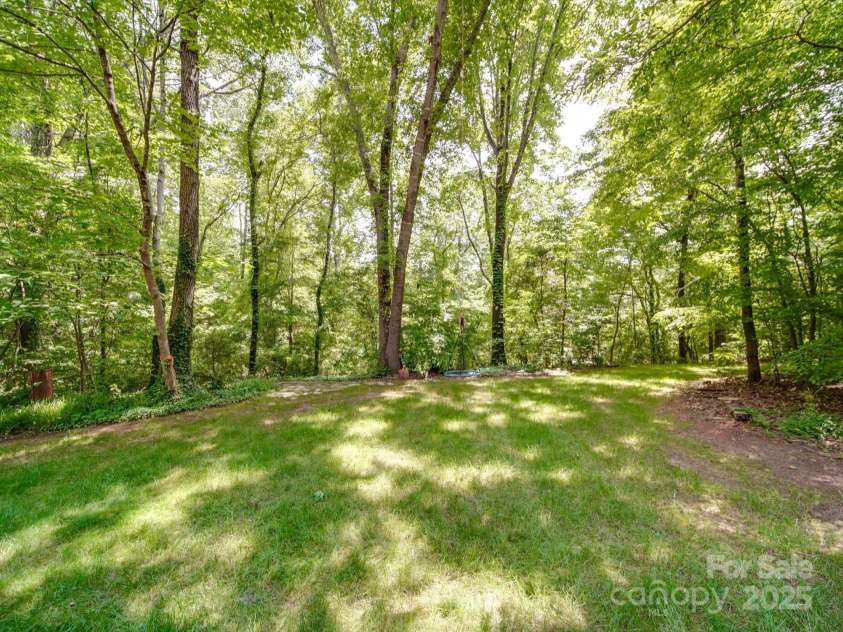 4715 Lenden Hall Court, Gastonia, NC 28056.  MLS# CAR4260504, YatesRealty ID 19552. 