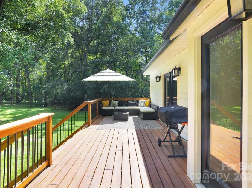 316 Wade Hampton Drive, Matthews, NC 28104.  MLS# CAR4269122, YatesRealty ID 19553. Patio Deck