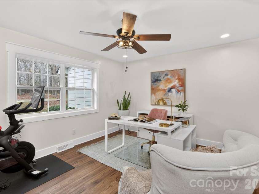 316 Wade Hampton Drive, Matthews, NC 28104.  MLS# CAR4337891, YatesRealty ID 19553. 