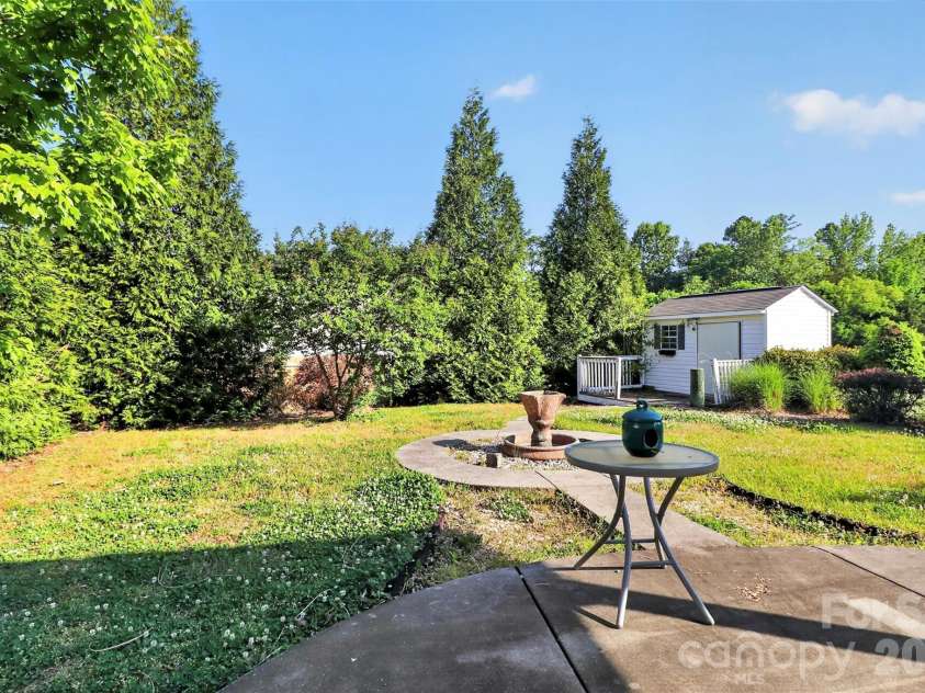1723 Rustic Arch Way, Huntersville, NC 28078.  MLS# CAR4374734, YatesRealty ID 19555. 