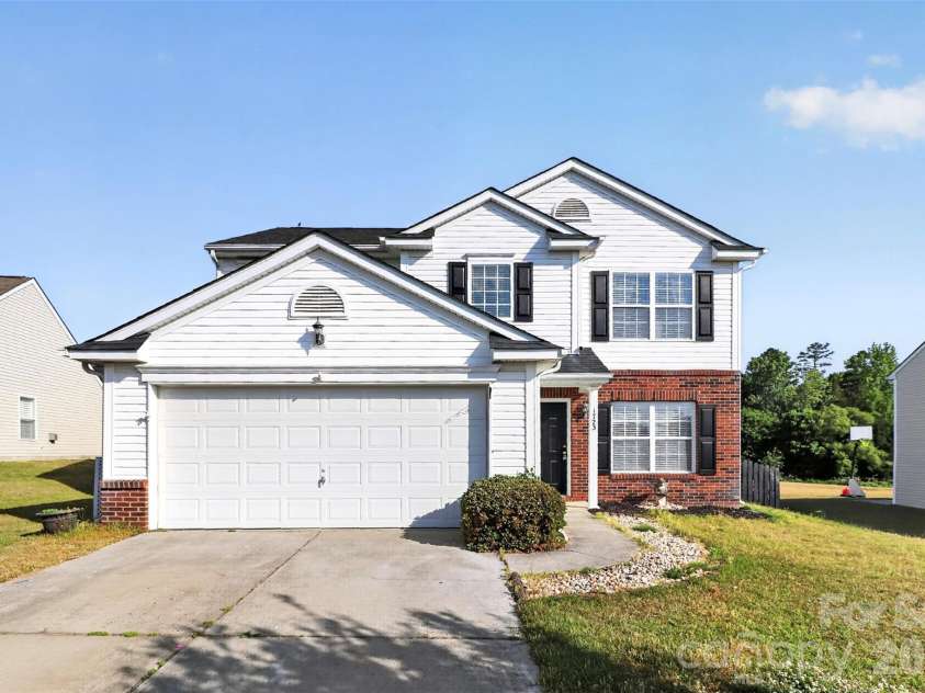 1723 Rustic Arch Way, Huntersville, NC 28078.  MLS# CAR4374734, YatesRealty ID 19555. 
