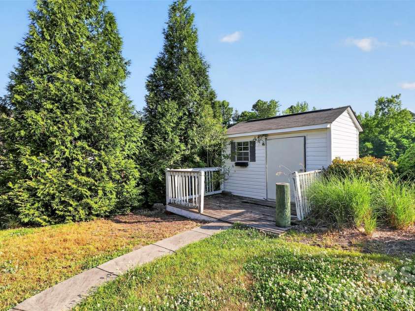 1723 Rustic Arch Way, Huntersville, NC 28078.  MLS# CAR4374734, YatesRealty ID 19555. 