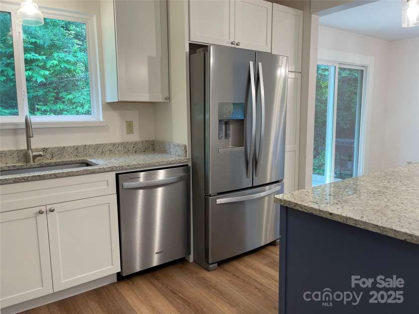 132 Jarrett Road, Bakersville, NC 28705.  MLS# CAR4271068, YatesRealty ID 19556. Kitchen3