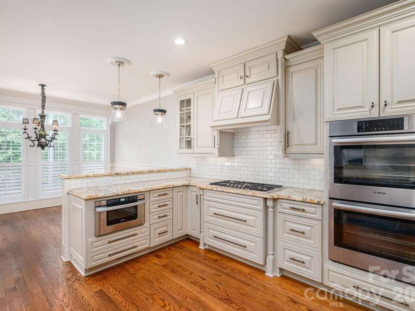 6627 Harbor Oaks Drive, Denver, NC 28037.  MLS# CAR4366457, YatesRealty ID 19556. 