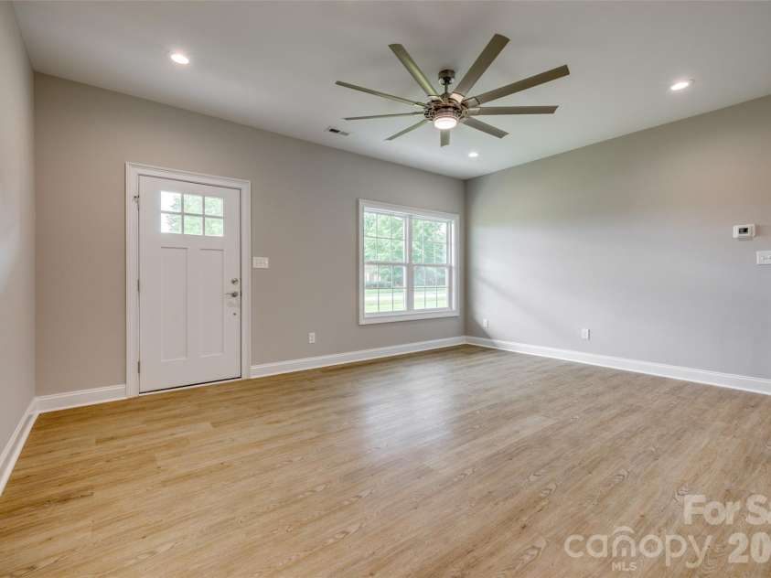 1276 Fincher Road, Fort Lawn, SC 29714.  MLS# CAR4375082, YatesRealty ID 19557. Representative photo of same build. Layout reversed per attached floorplan. Colors and selections may differ.