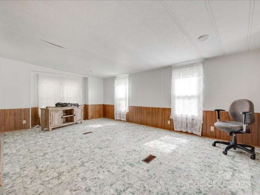 1406 Old Puckett Place, York, SC 29745.  MLS# CAR4297258, YatesRealty ID 19559. 