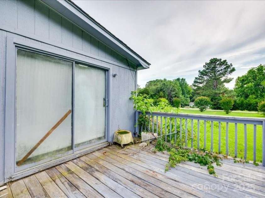 1406 Old Puckett Place, York, SC 29745.  MLS# CAR4297258, YatesRealty ID 19559. 