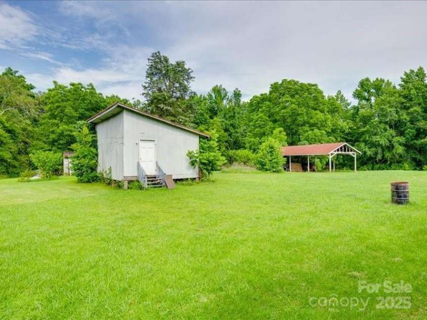 1406 Old Puckett Place, York, SC 29745.  MLS# CAR4297258, YatesRealty ID 19559. 