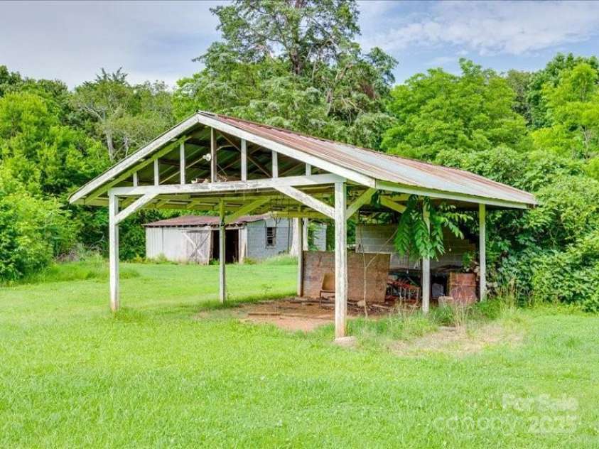 1406 Old Puckett Place, York, SC 29745.  MLS# CAR4297258, YatesRealty ID 19559. 