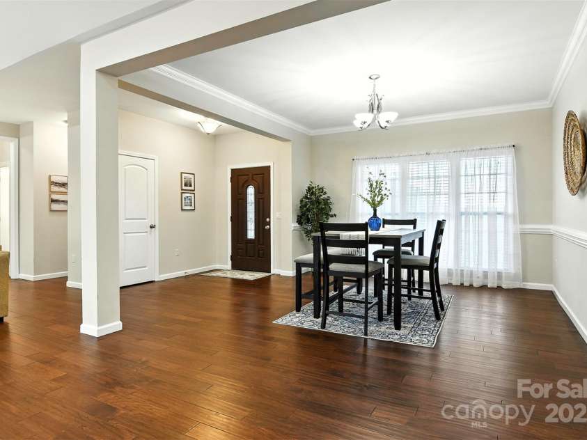 1903 46th Avenue Drive, Hickory, NC 28601.  MLS# CAR4281359, YatesRealty ID 1956. 