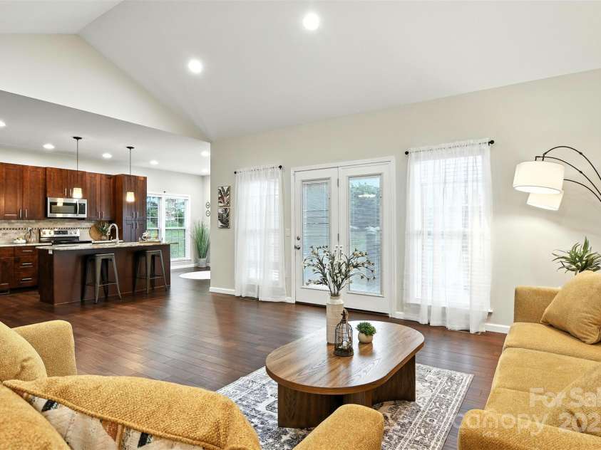 1903 46th Avenue Drive, Hickory, NC 28601.  MLS# CAR4281359, YatesRealty ID 1956. 