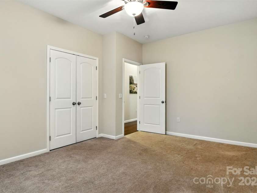 1903 46th Avenue Drive, Hickory, NC 28601.  MLS# CAR4281359, YatesRealty ID 1956. 