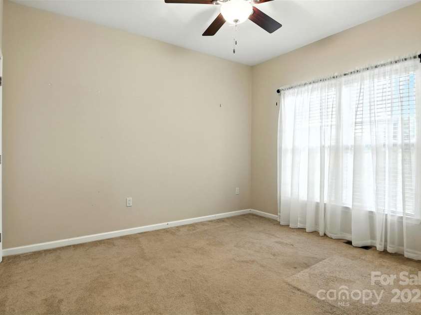 1903 46th Avenue Drive, Hickory, NC 28601.  MLS# CAR4281359, YatesRealty ID 1956. 