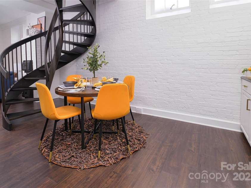 515 Church Street, Charlotte, NC 28202.  MLS# CAR4293861, YatesRealty ID 1956. 