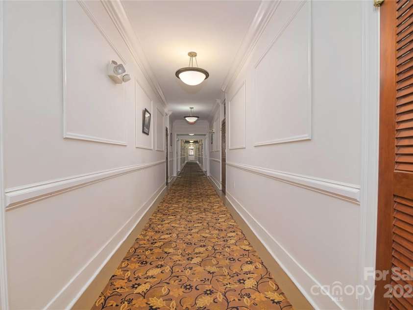 515 Church Street, Charlotte, NC 28202.  MLS# CAR4293861, YatesRealty ID 1956. 