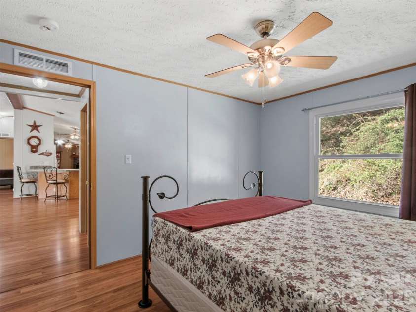 155 Thunderstruck Ridge, Burnsville, NC 28714.  MLS# CAR4365534, YatesRealty ID 19561. Bedroom 2