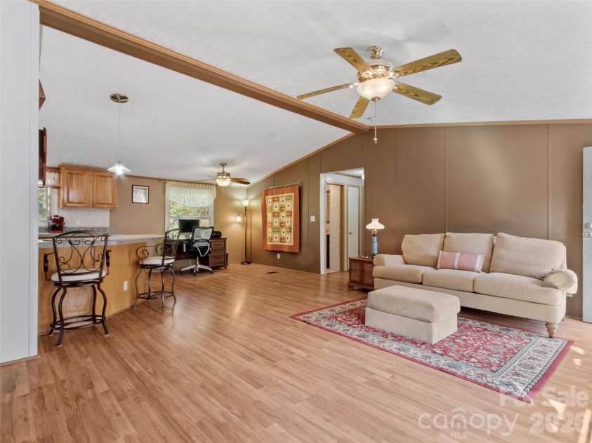 155 Thunderstruck Ridge, Burnsville, NC 28714.  MLS# CAR4365534, YatesRealty ID 19561. Living room