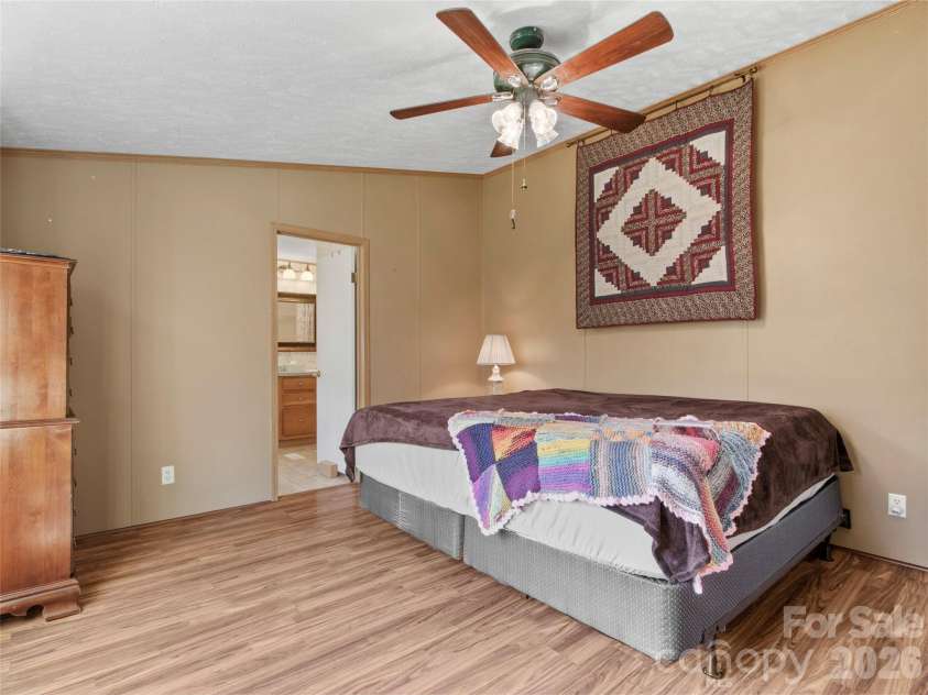 155 Thunderstruck Ridge, Burnsville, NC 28714.  MLS# CAR4365534, YatesRealty ID 19561. Primary Bedroom