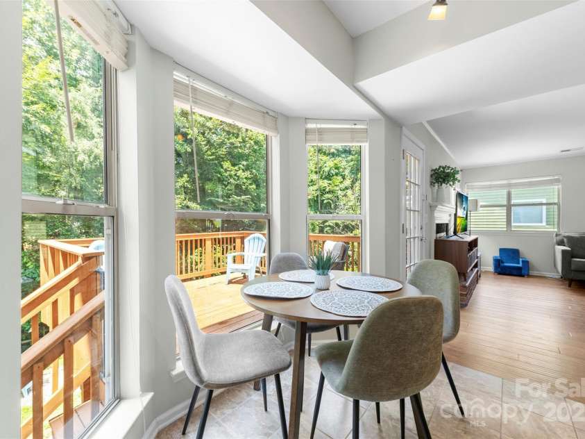7425 Hubbard Woods Road, Charlotte, NC 28269.  MLS# CAR4269452, YatesRealty ID 19561. 