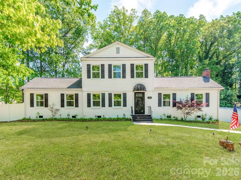 120 Sunset Drive, Chester, SC 29706.  MLS# CAR4373917, YatesRealty ID 19563. 