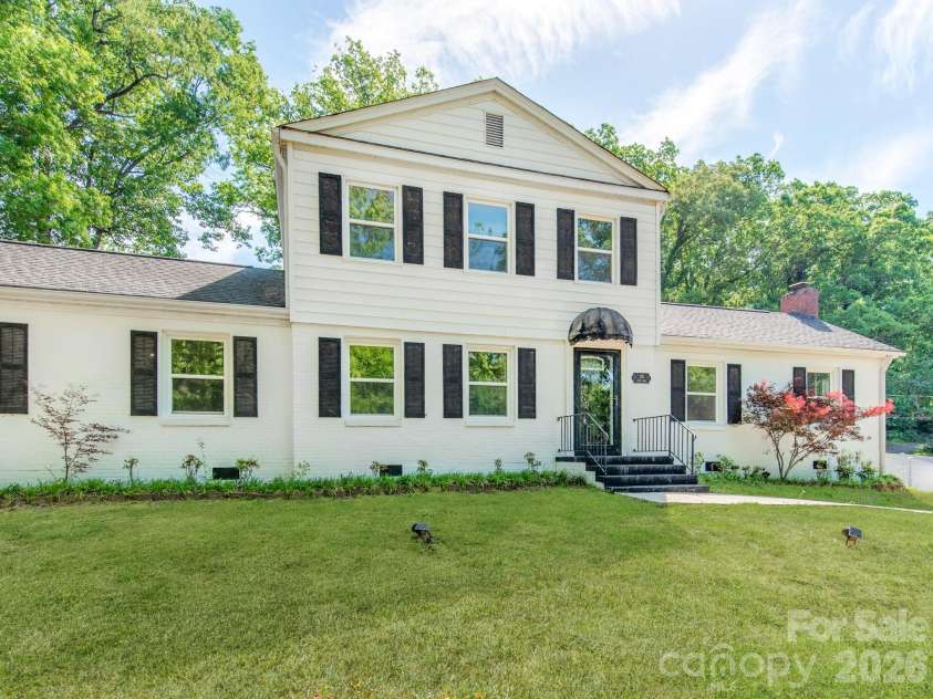 120 Sunset Drive, Chester, SC 29706.  MLS# CAR4373917, YatesRealty ID 19563. 