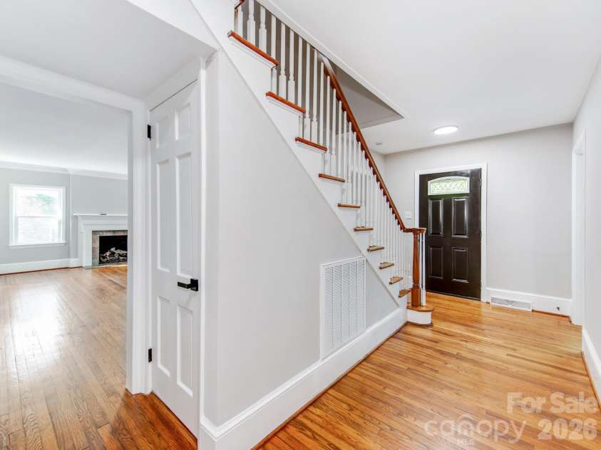 120 Sunset Drive, Chester, SC 29706.  MLS# CAR4373917, YatesRealty ID 19563. 