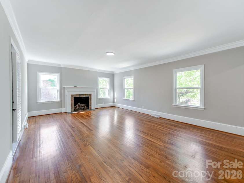 120 Sunset Drive, Chester, SC 29706.  MLS# CAR4373917, YatesRealty ID 19563. 