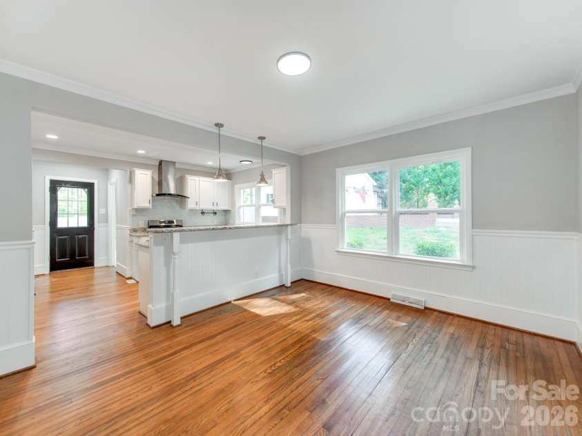 120 Sunset Drive, Chester, SC 29706.  MLS# CAR4373917, YatesRealty ID 19563. 