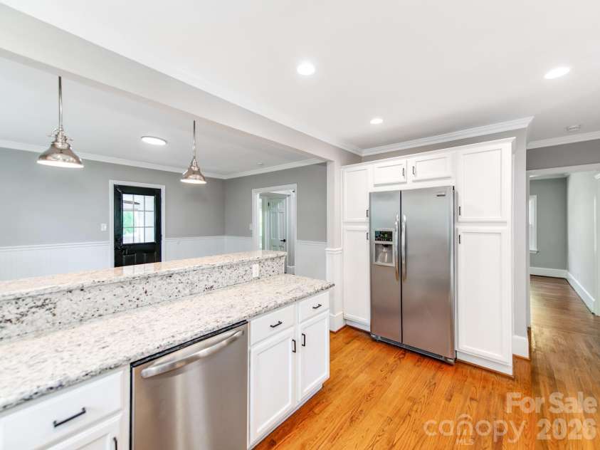 120 Sunset Drive, Chester, SC 29706.  MLS# CAR4373917, YatesRealty ID 19563. 
