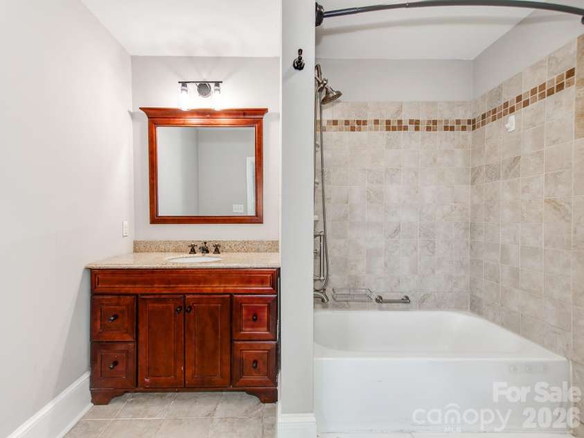 120 Sunset Drive, Chester, SC 29706.  MLS# CAR4373917, YatesRealty ID 19563. 