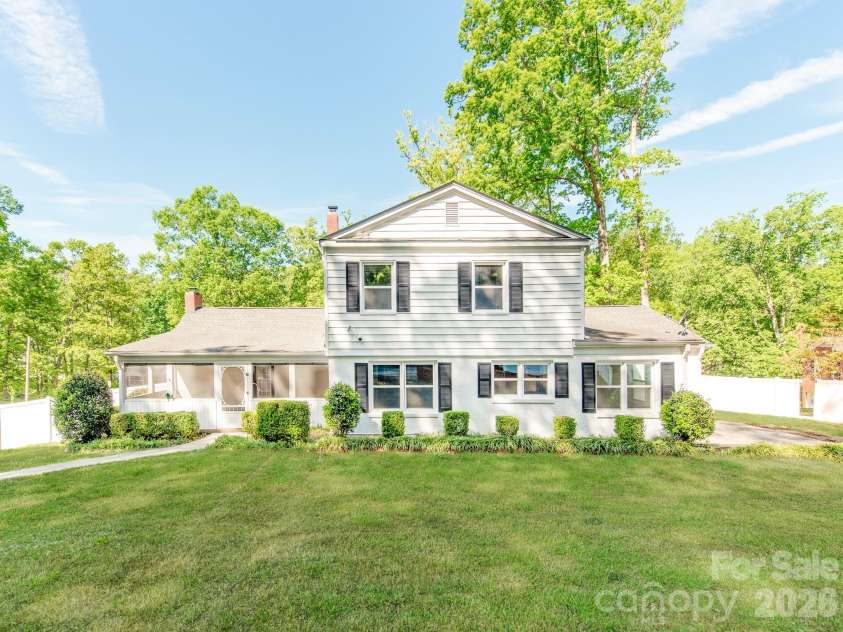 120 Sunset Drive, Chester, SC 29706.  MLS# CAR4373917, YatesRealty ID 19563. 