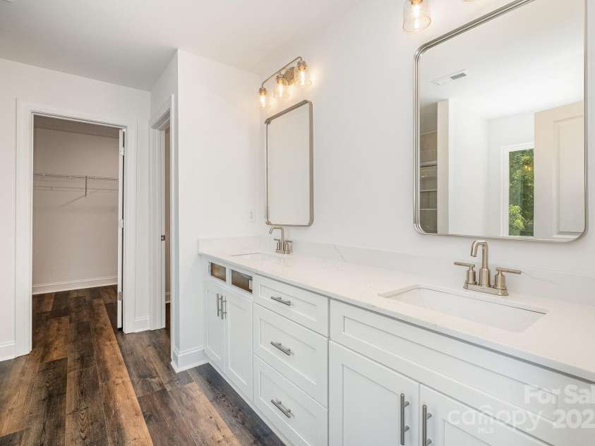 5116 Izzo Lane, Charlotte, NC 28214.  MLS# CAR4270987, YatesRealty ID 19564. Representational Photo