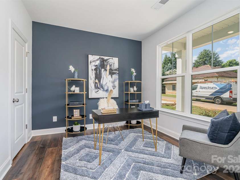 5116 Izzo Lane, Charlotte, NC 28214.  MLS# CAR4270987, YatesRealty ID 19564. Representational Photo - Staged