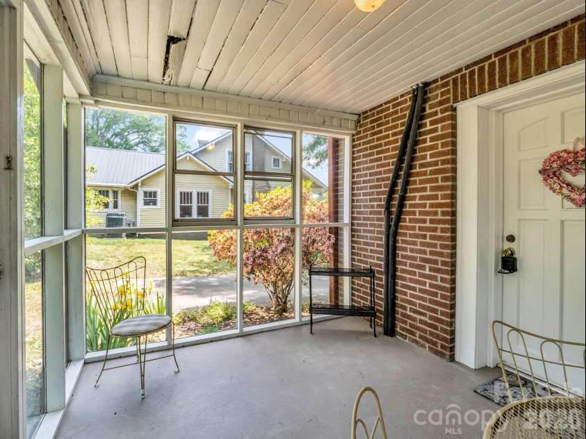 159 Arlington Street, Forest City, NC 28043.  MLS# CAR4372003, YatesRealty ID 19565. 
