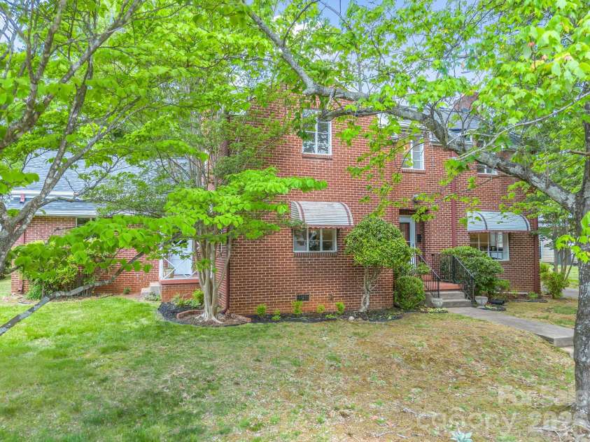 159 Arlington Street, Forest City, NC 28043.  MLS# CAR4372003, YatesRealty ID 19565. 