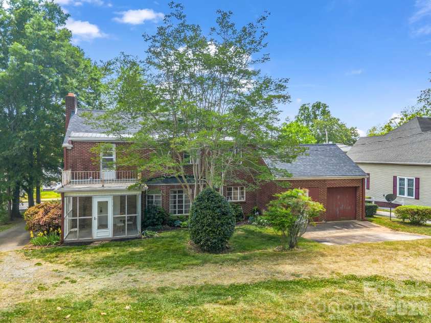 159 Arlington Street, Forest City, NC 28043.  MLS# CAR4372003, YatesRealty ID 19565. 