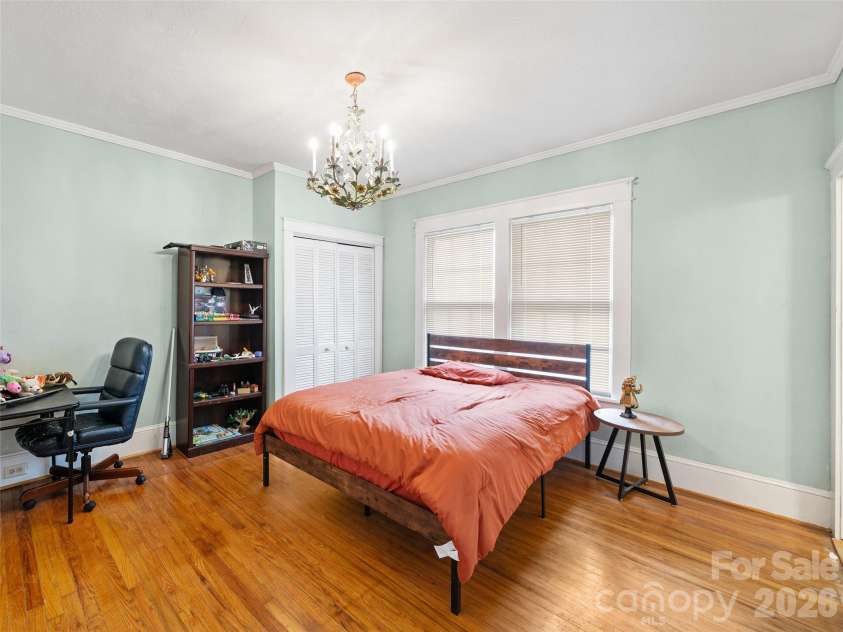 147 Walnut Avenue, Spruce Pine, NC 28777.  MLS# CAR4407282, YatesRealty ID 19566. 