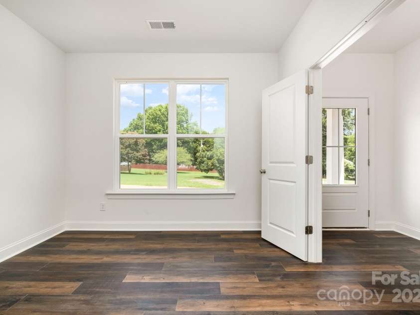 4029 Jenison Valley Court, Charlotte, NC 28214.  MLS# CAR4271082, YatesRealty ID 19567. Representational Photo
