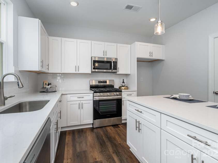 4029 Jenison Valley Court, Charlotte, NC 28214.  MLS# CAR4271082, YatesRealty ID 19567. Representational Photo - Staged