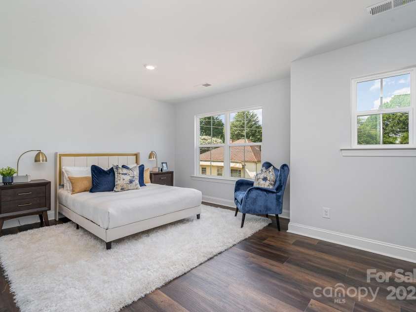 4029 Jenison Valley Court, Charlotte, NC 28214.  MLS# CAR4271082, YatesRealty ID 19567. Representational Photo - Staged